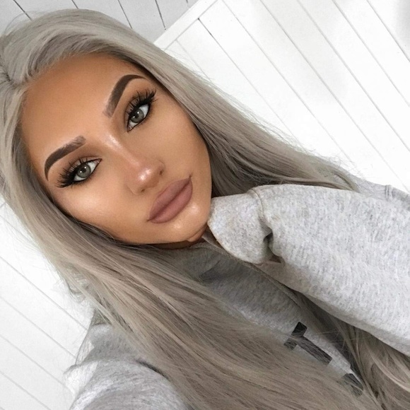 Gray Beauty Lace Front Wig 22-26 inches